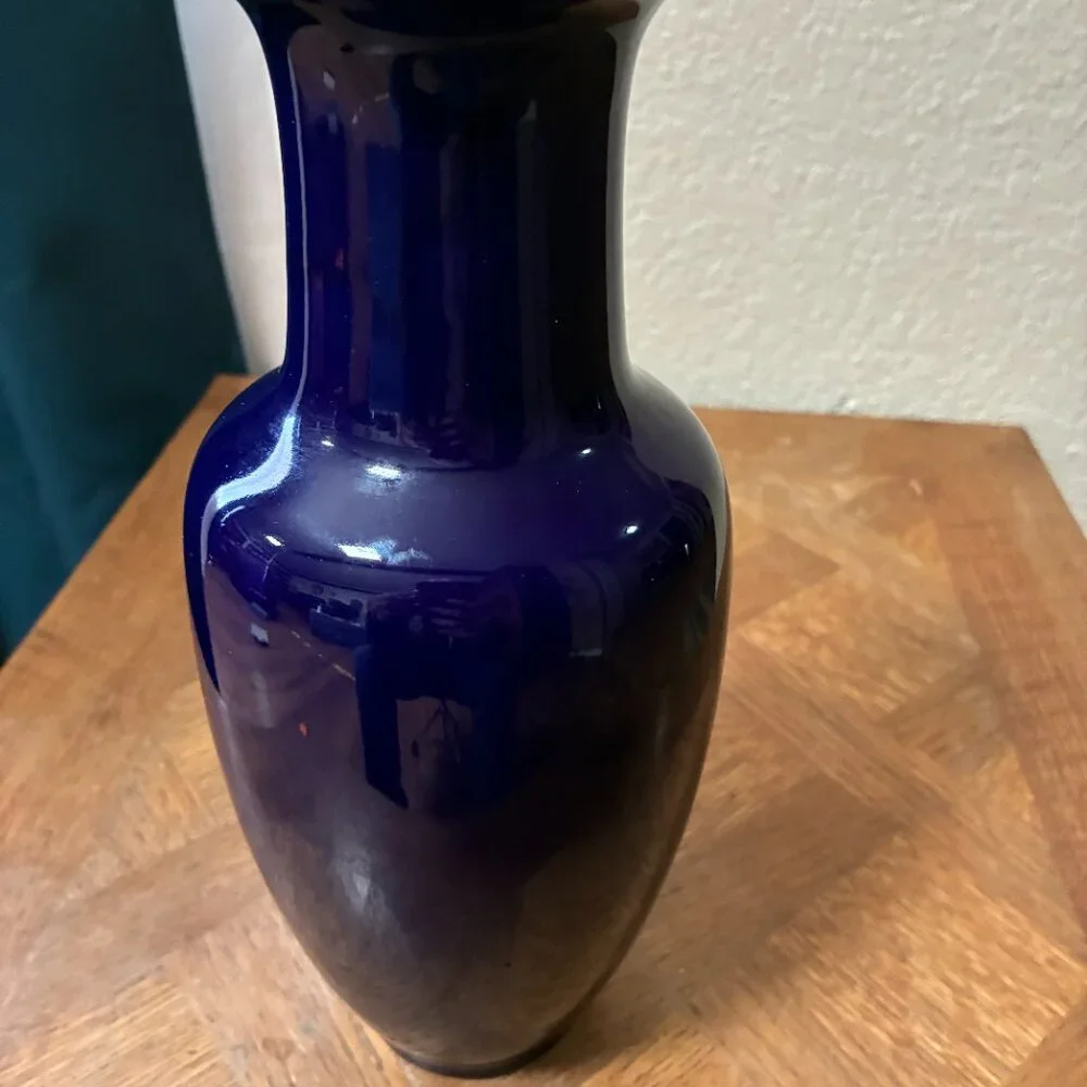 10 Inch Cobalt Blue Porcelain Vase Peacock Floral with Gold Trim Made In Japan.